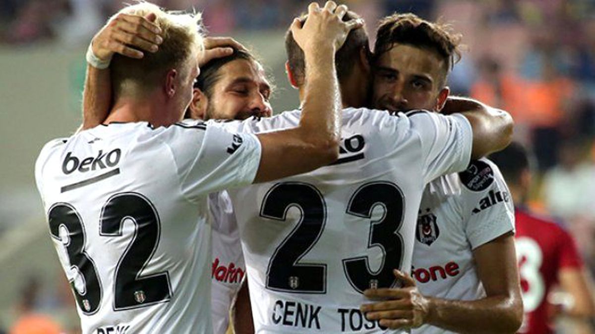 Beşiktaş, 5 Maç İçin Başakşehir'le Stat Anlaşması Yaptı