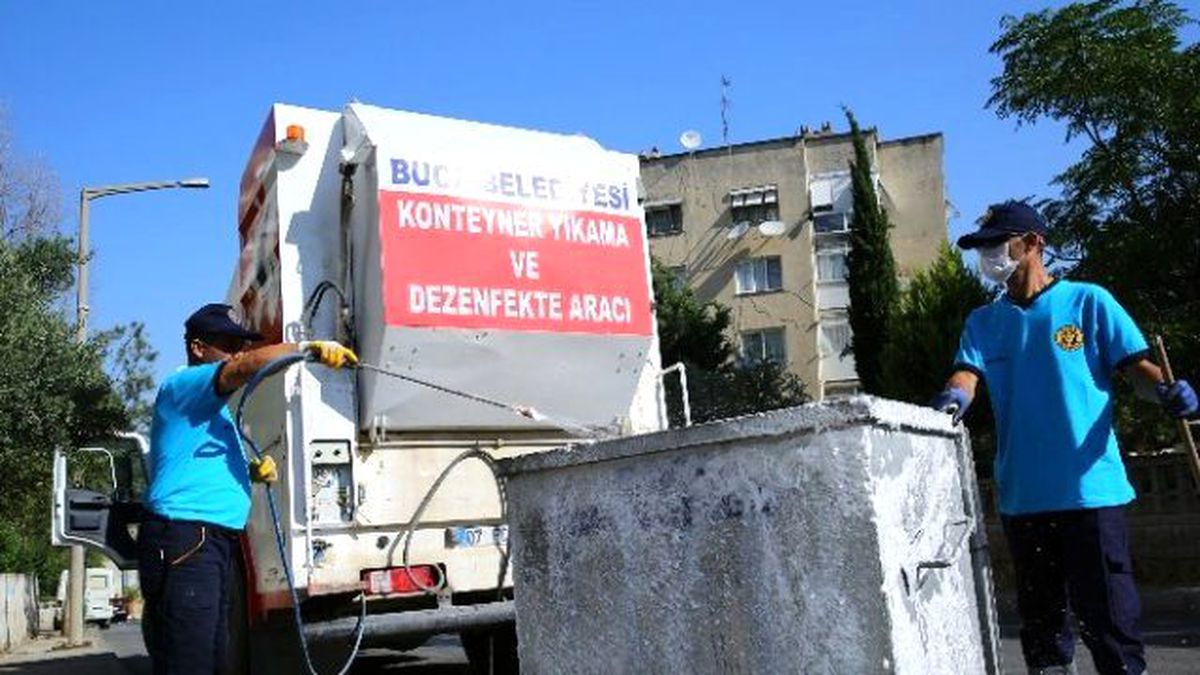 Buca\'da Her Gün 510 Ton Çöp ve 5 Ton Moloz Toplanıyor