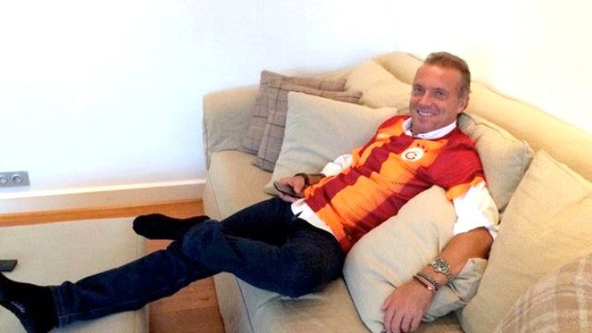 Cem Uzan, Galatasaray Yönetimini Topa Tuttu