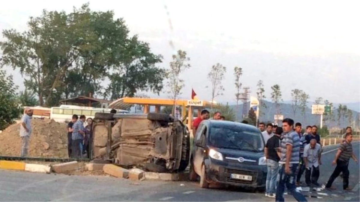 Denizli\'de Trafik Kazası: 1 Ölü, 3 Yaralı