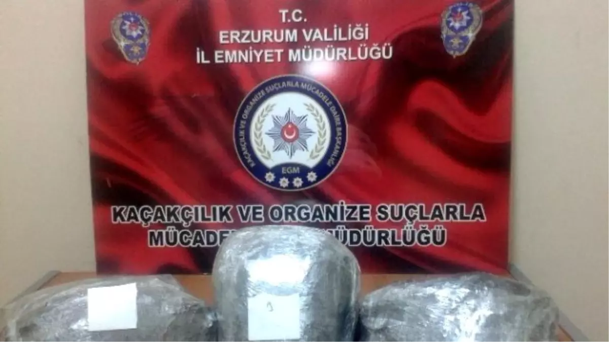 Erzurum\'da 9 Kilo 842 Gram Esrar Ele Geçirildi