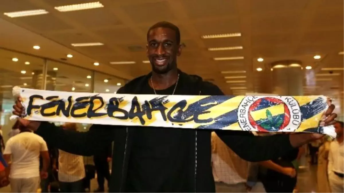 Fenerbahçe\'nin Yeni Transferi İstanbul\'da