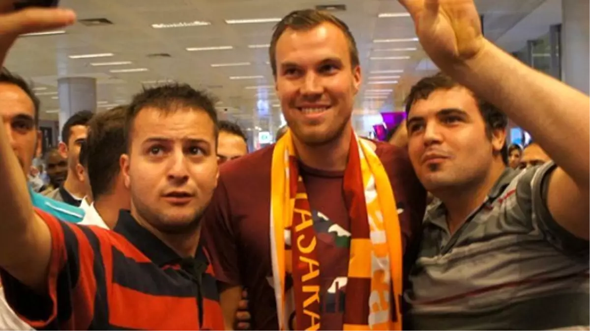 Fenerbahçelilerden Galatasaray\'a \'Grosskreutz\' Göndermesi