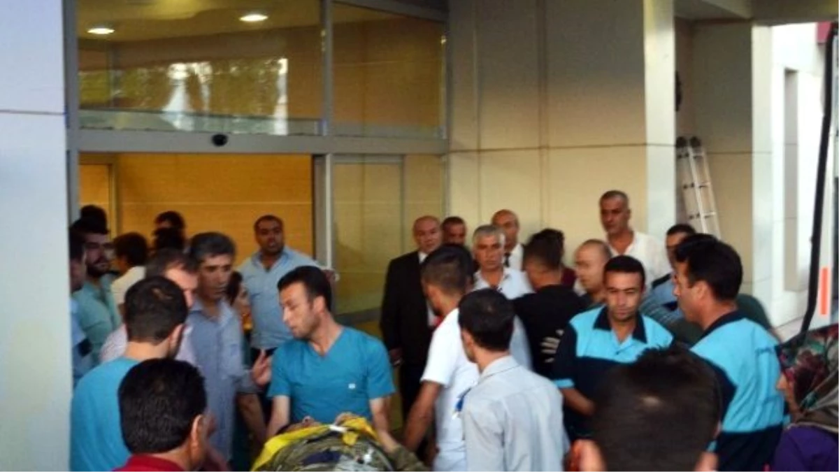 Muş\'taki Saldırıda Yaralanan 6 Asker Hastaneye Getirildi