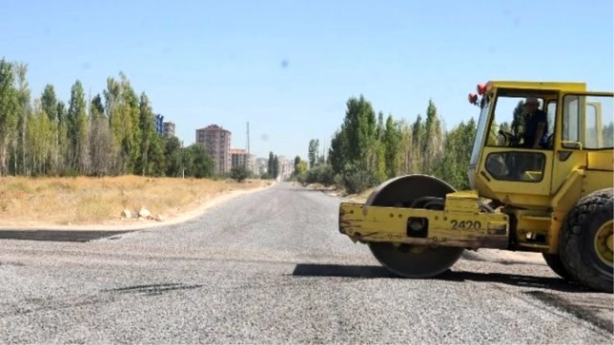 Niğde Belediyesinden Soğuk Asfalt Hamlesi