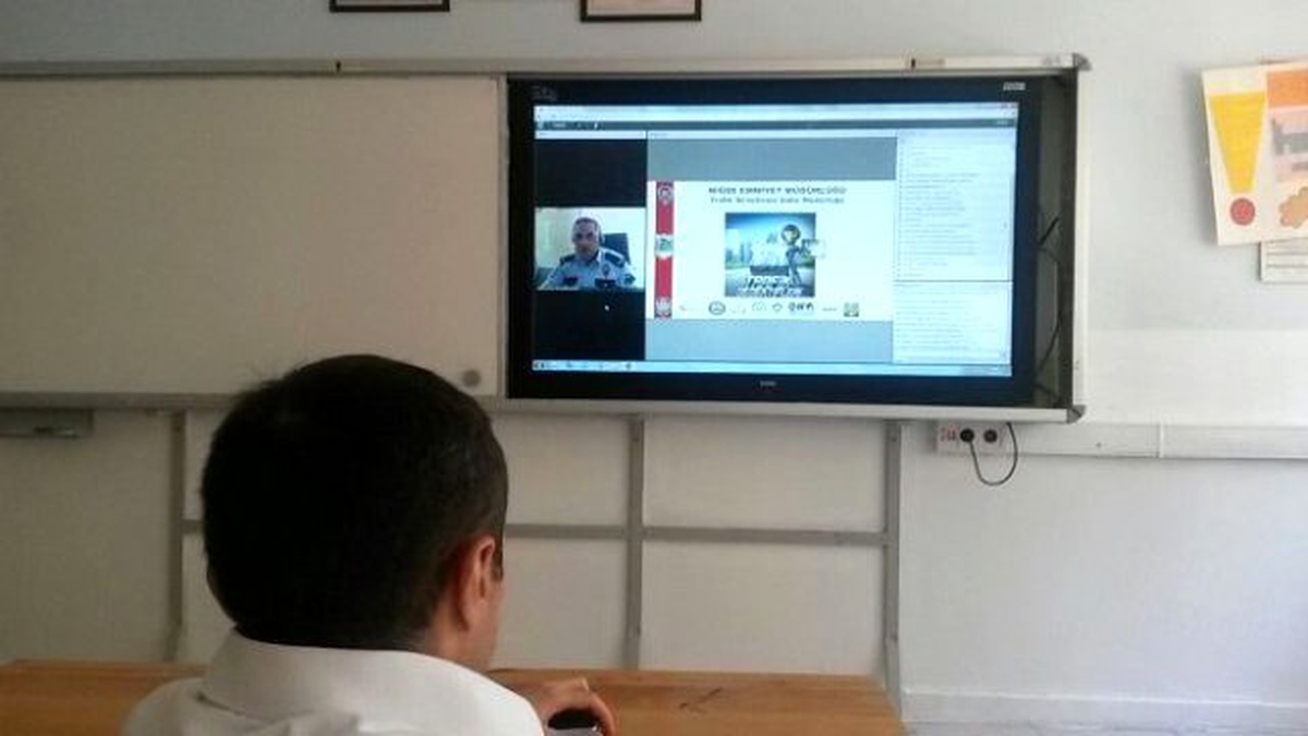 Öğretmenlere Telekonferansla Seminer Verildi