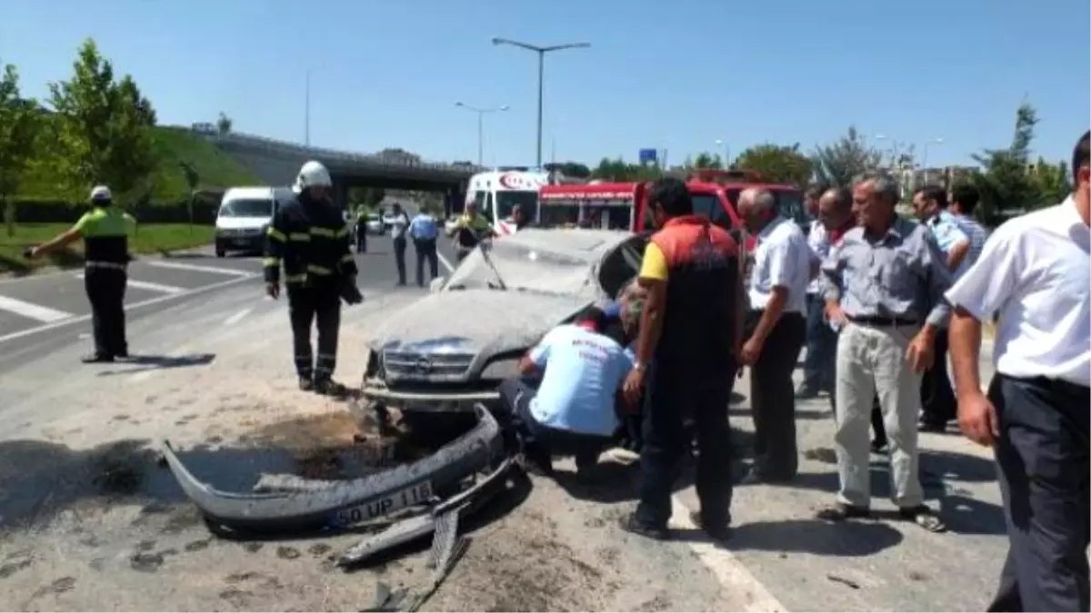 Otomobil Takla Attı, 17 Yaşındaki Sürücü Yaralandı