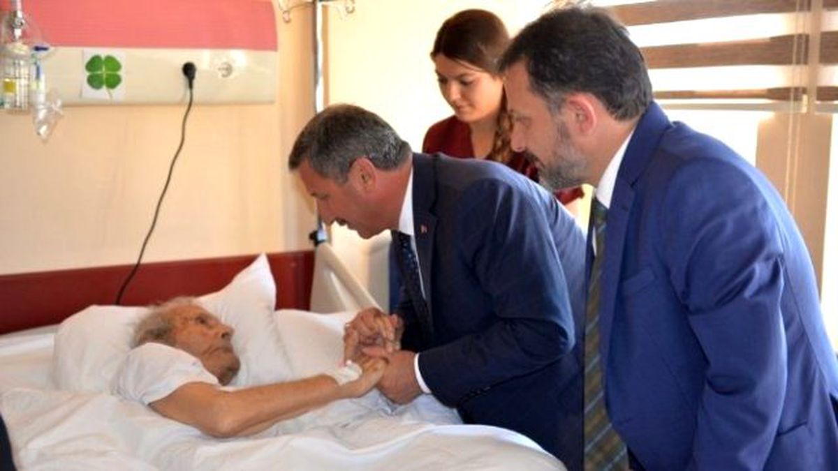 Vali Yılmaz\'dan Ahmet Yakupoğlu\'na \'Geçmiş Olsun\' Ziyareti