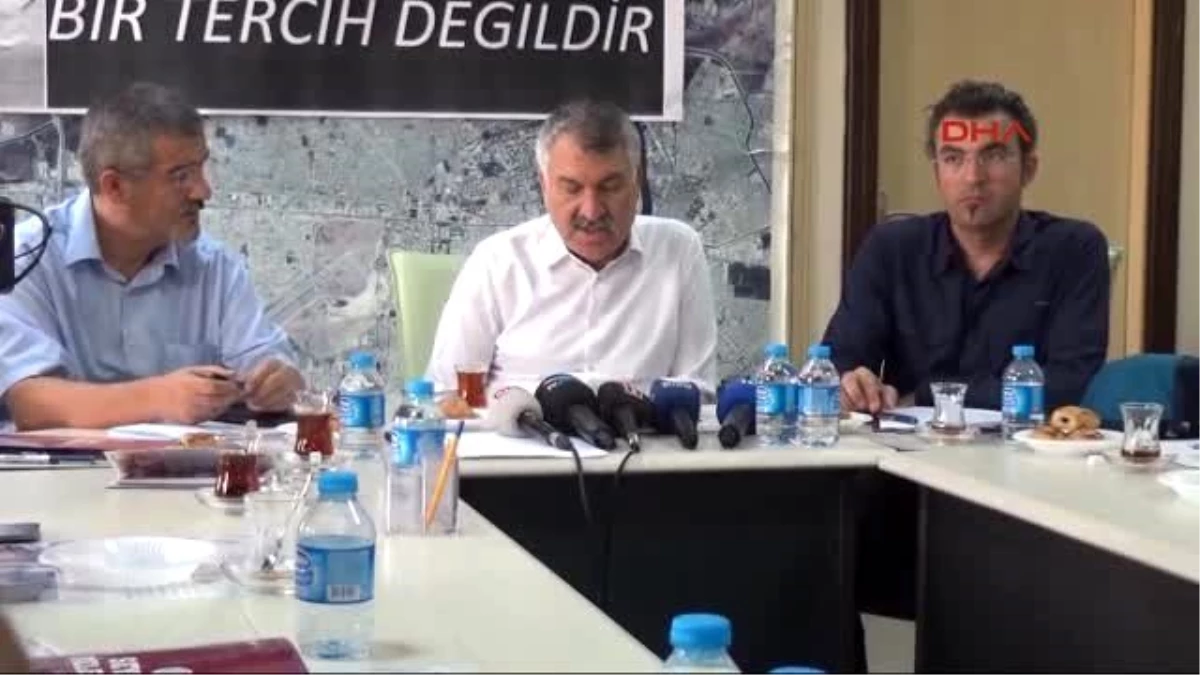 Adana\' CHP\'li Karalar: Suriyelilerin Günlük Gıda Harcaması 3 Lira