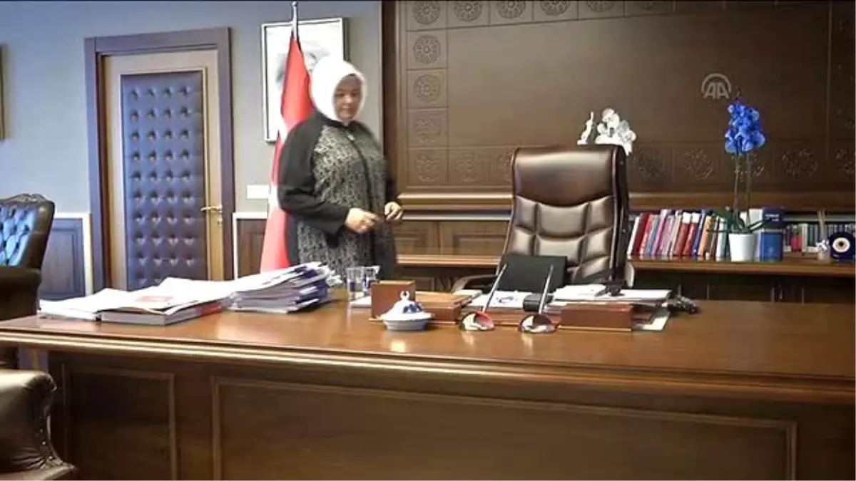 Bakan Gürcan: "İlk Olmak Benim İçin Güzel ve Büyük Bir Nasip"