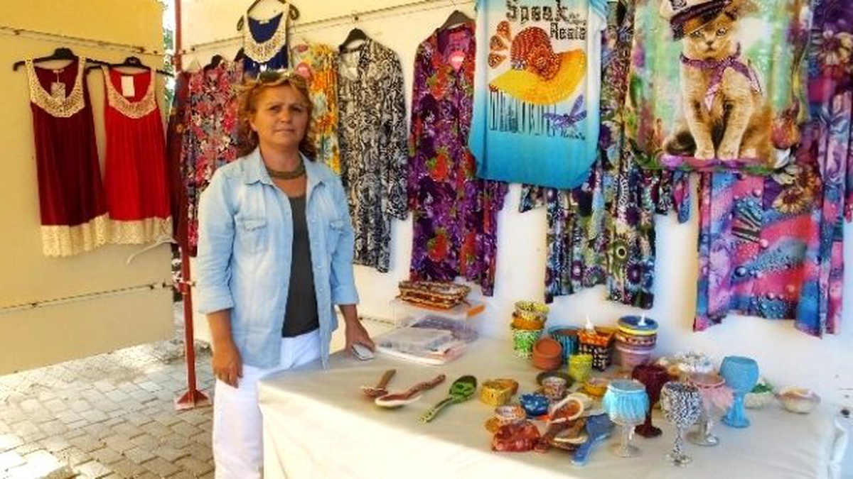 Burhaniye\'de Zihinsel Engellilerin Eserleri Görücüye Çıktı