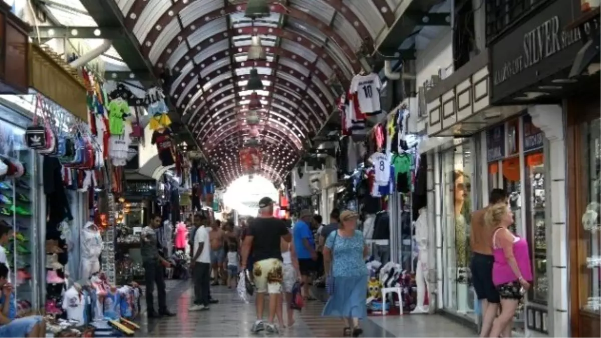 Denizden Zengin İngiliz Turist Yağdı