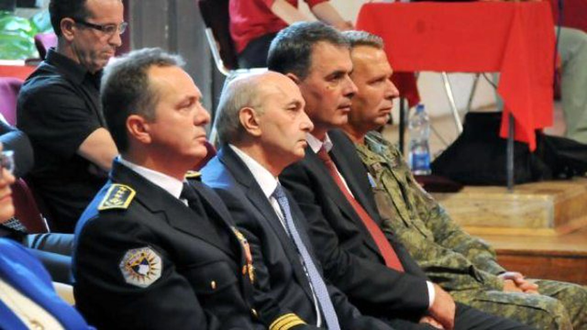 Kosova Polisinin 16. Kuruluş Yıldönümü Kutlamasında Başbakan Protestosu