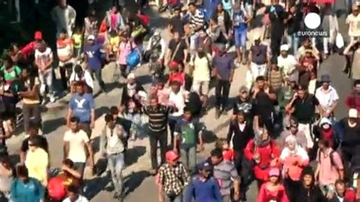 Macaristan\'da Mülteciler ile Güvenlik Güçleri Arasında Tansiyon Yükseliyor