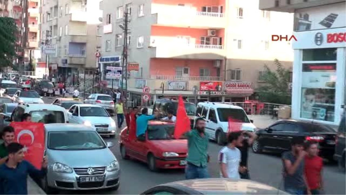 Mardin\'de Teröre Tepki Yürüyüşü