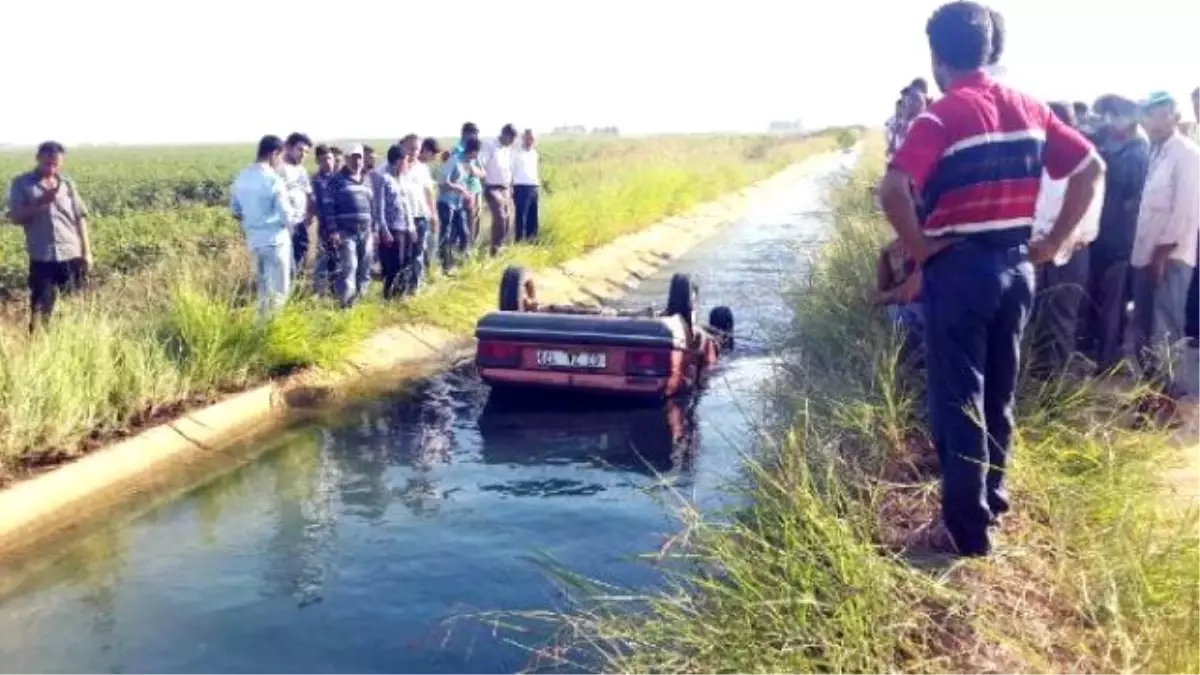 Şanlıurfa\'da Otomobil Sulama Kanalına Devrildi: 1 Ölü, 1 Yaralı