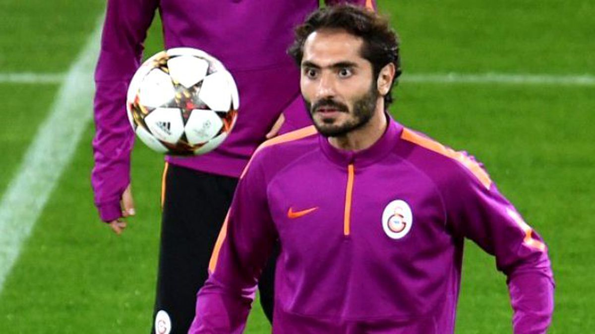 Galatasaray'da Hamit Altıntop'la Yollar Ayrılıyor