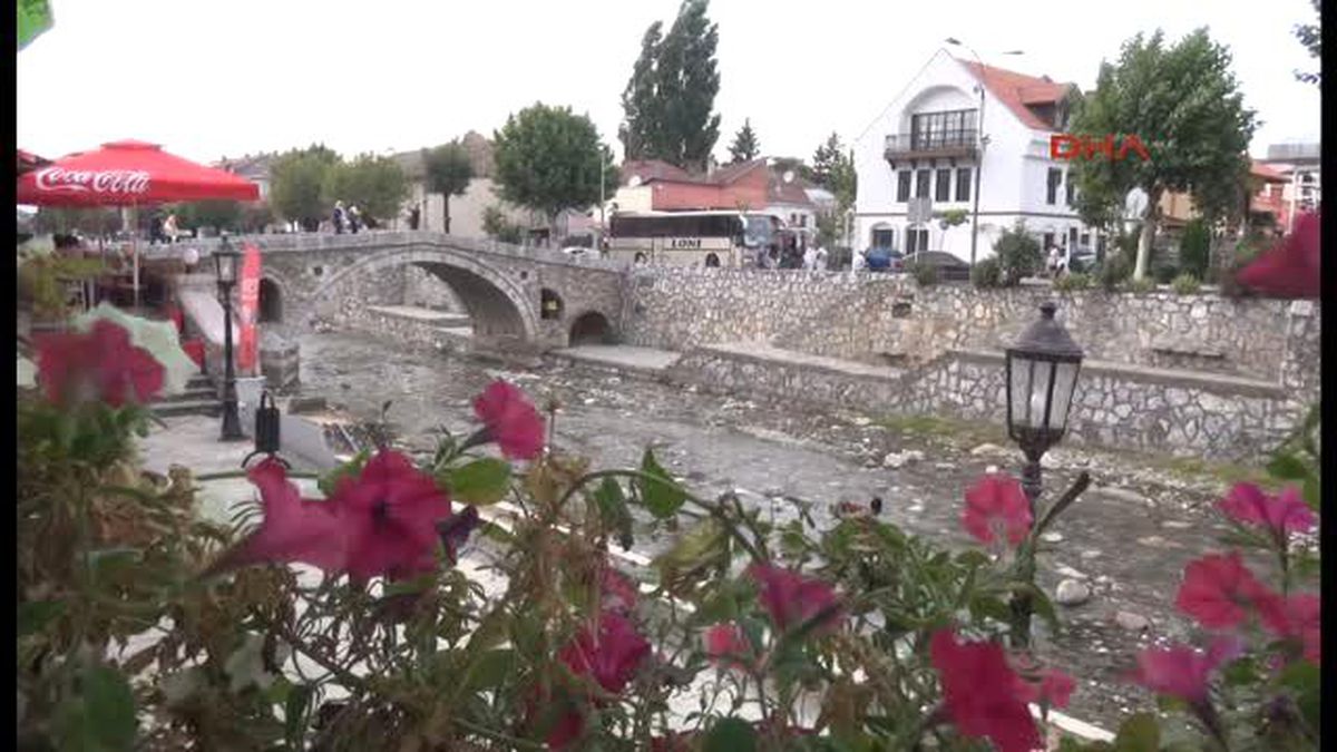 Kosova\'da Yüzyıllık Dere Kurudu