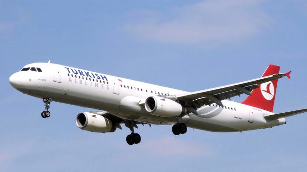 Pilottan Kuleye: Pistte Uçak Var, Pas Geçtik