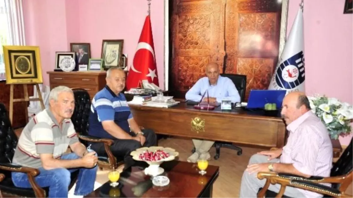 Şehit Aileleri Derneği'nden Başkan Çalışkan'a Teşekkür Ziyareti