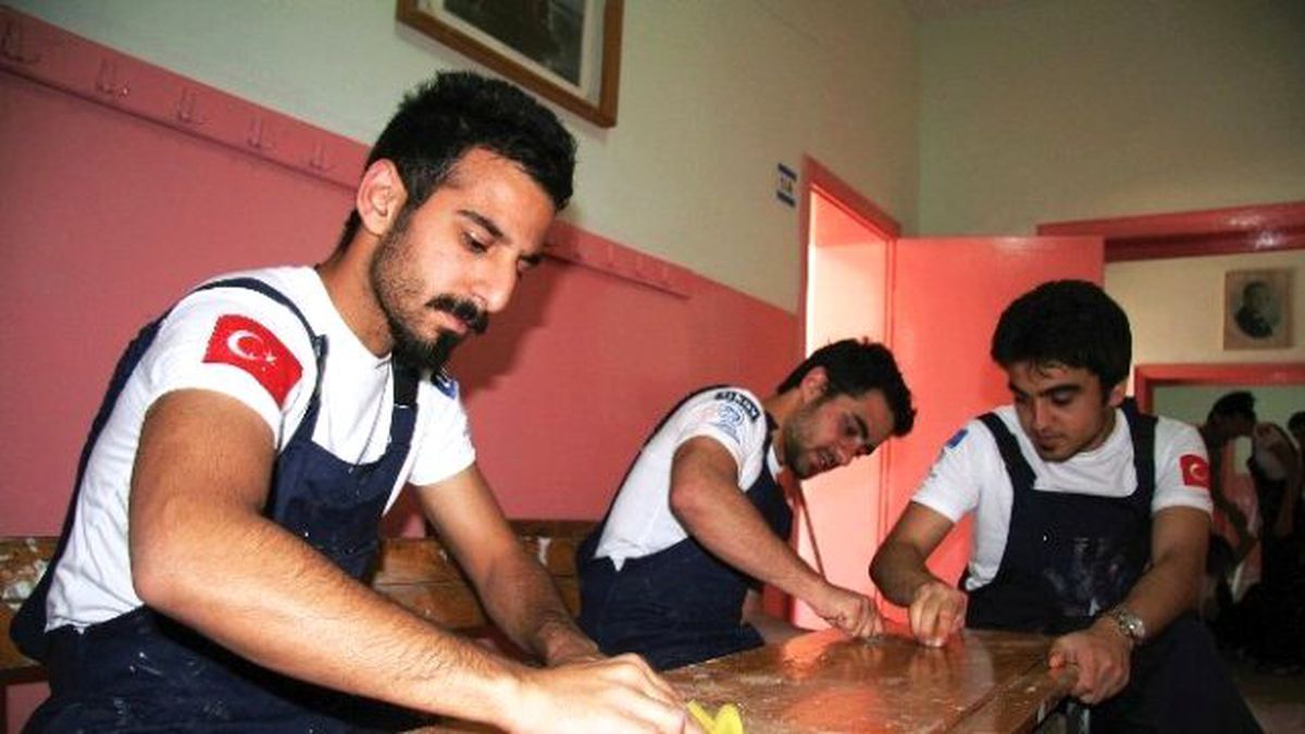 Tikav ve Mıp Bir Okulu Daha Yeniledi
