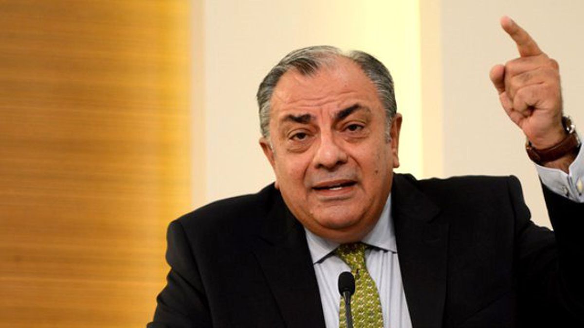 Tuğrul Türkeş MHP'den İhraç Edildi