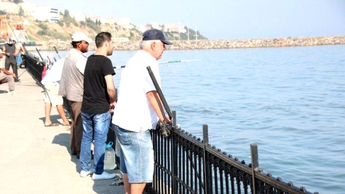 Yeni Sezonun İlk Balıklarına Olta Attılar