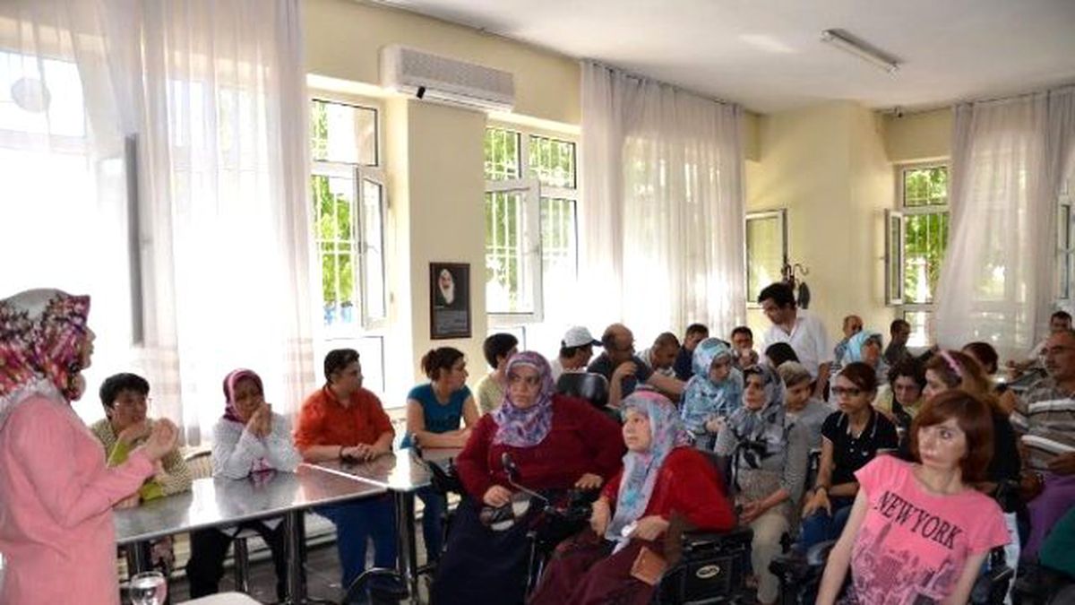 Engelliler Merkezi\'nde Sağlıklı Yaşam Semineri