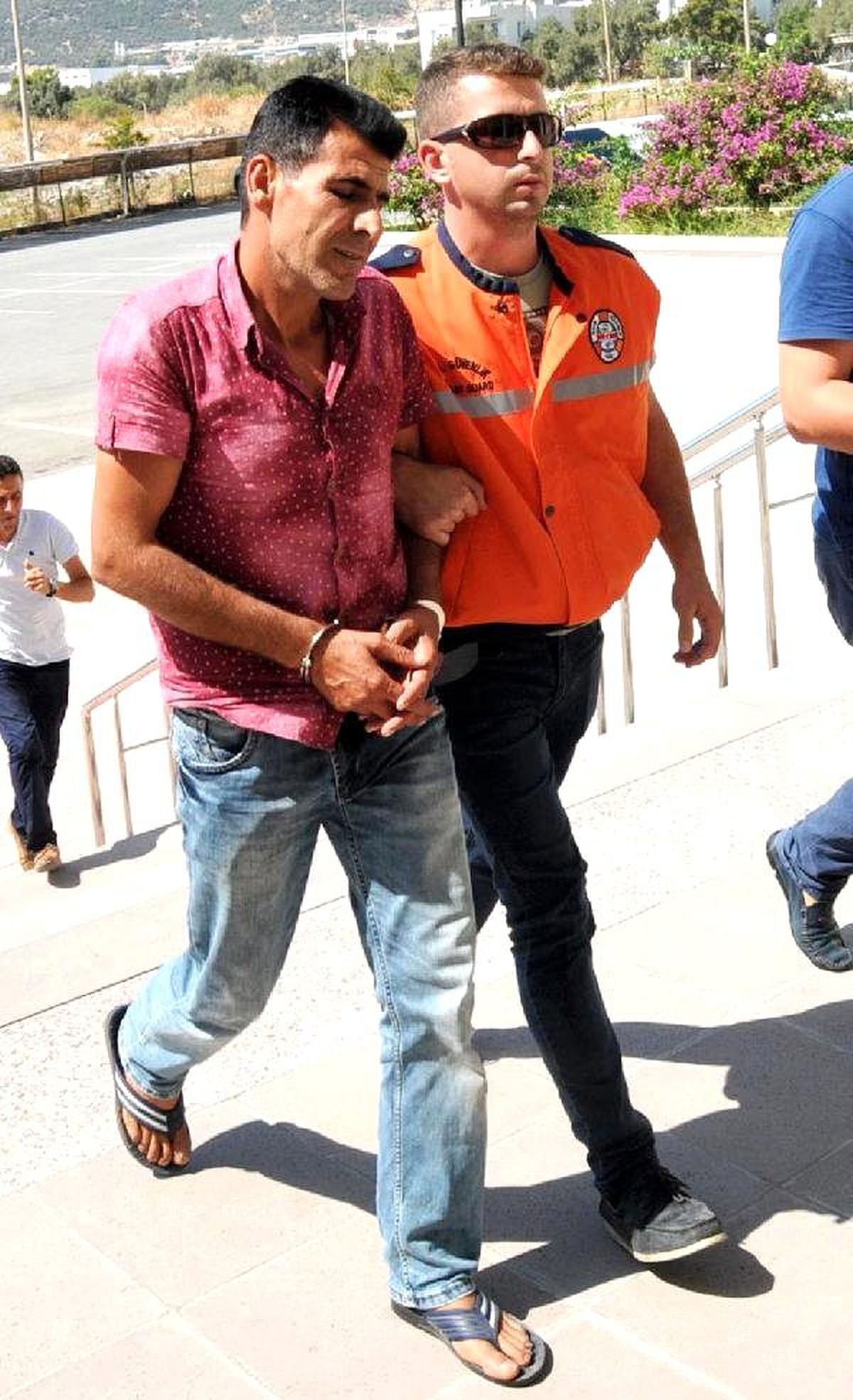 Göçmen Kaçakçılığında Tutuklama