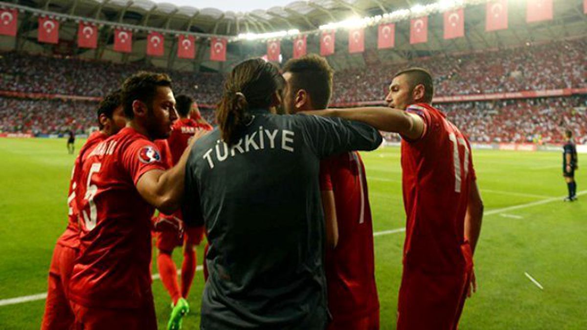 Milli Takımımız, Hollanda'yı 3-0 Yendi