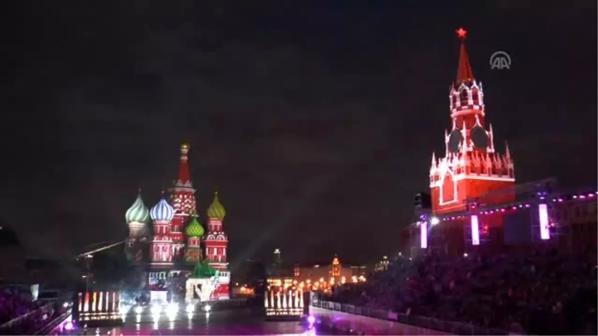 Rusya\'da \'Spasskaya Tower\' Uluslararası Askeri Müzik Festivali