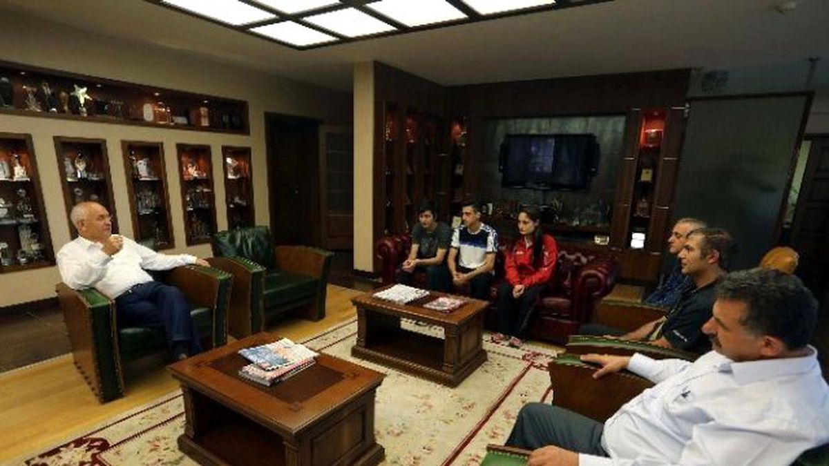 Şampiyonlar Yenimahalle\'de