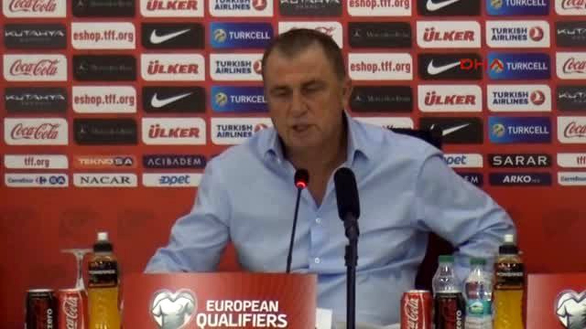 Türkiye Futbol Direktörü Terim Bu Galibiyeti Şehitlerimize ve Geride Bıraktıkları Yakınlarına...