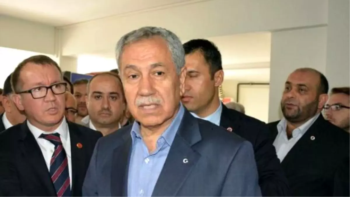 Arınç: Melek İpek Bir İyilik Meleğidir, Bugün Olsa Yine Elini Öperim