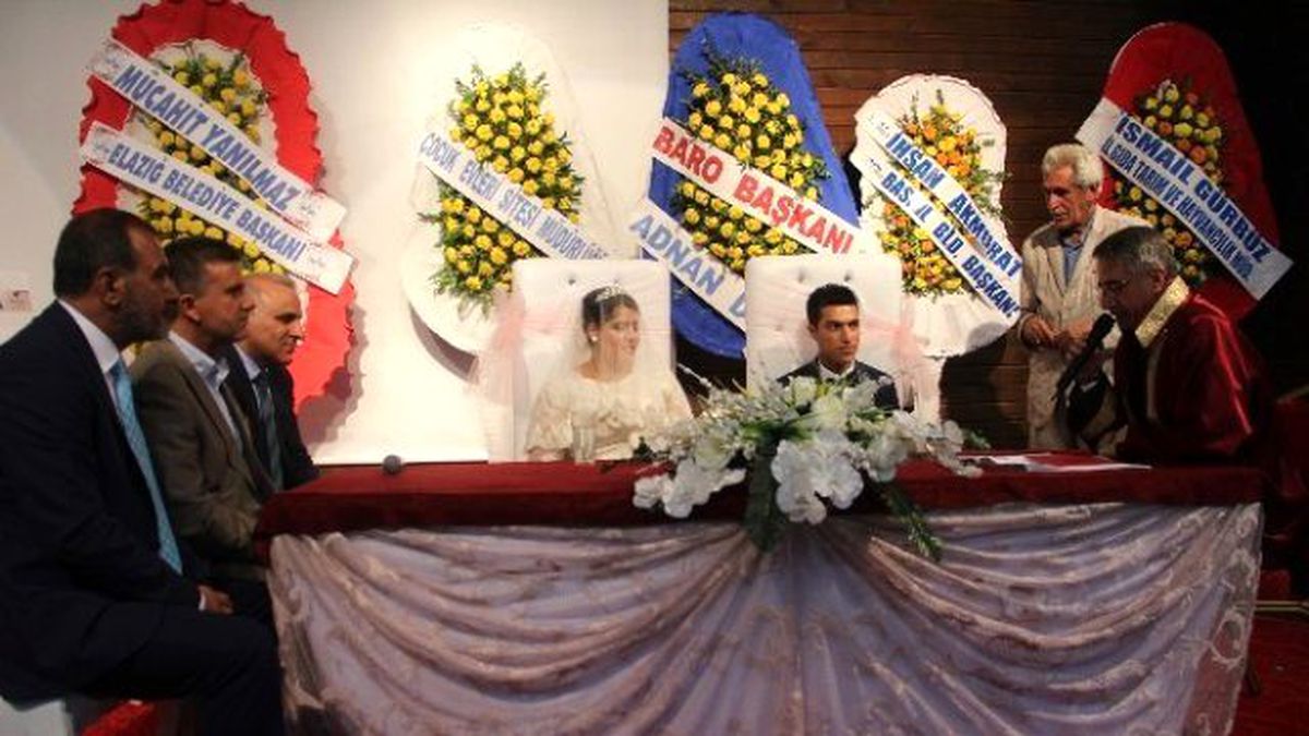 Başkan Yanılmaz ve Eşi, Sevgi Evinden Gelin Çıkan Kızın Manevi Ailesi Oldu