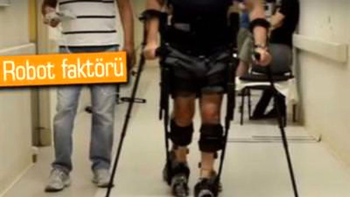 Dış İskelet Sayesinde Tekrar Yürüyebiliyor