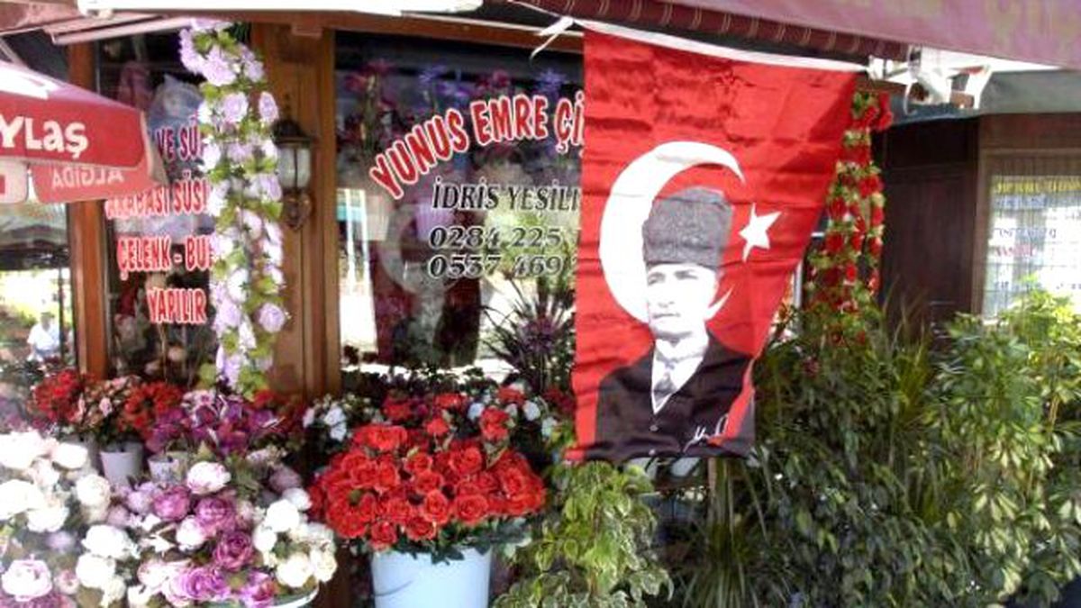 Edirne\'de Teröre Bayraklı Tepki