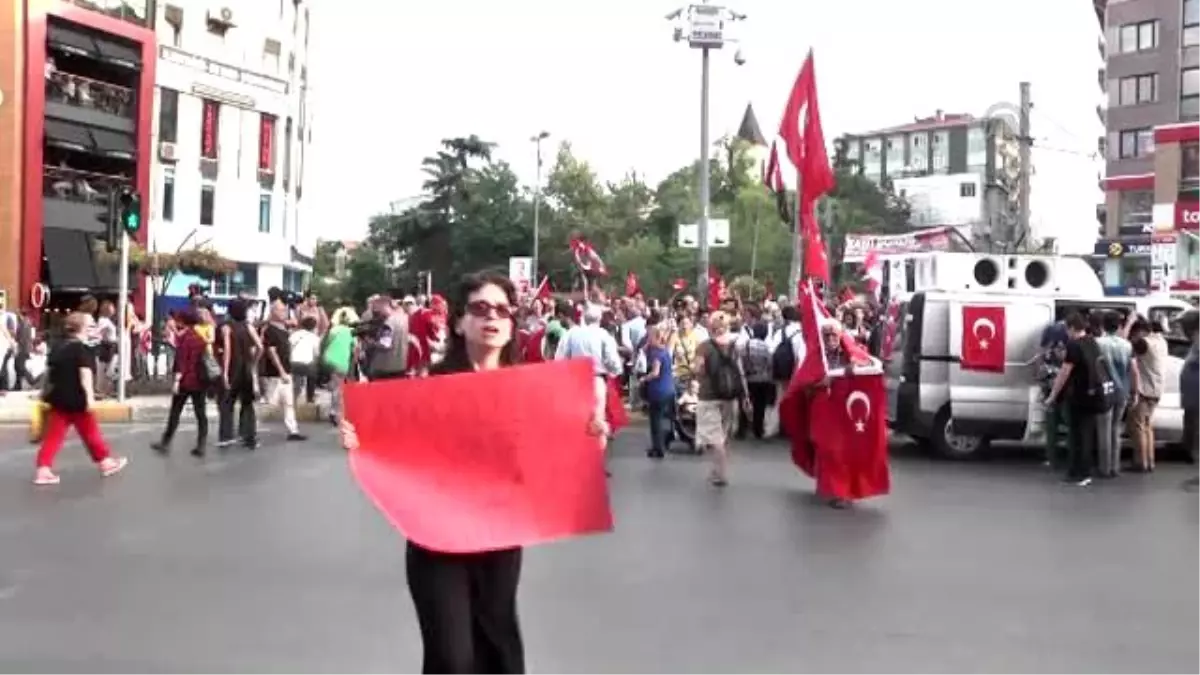 Hakkari\'deki Terör Saldırısı Protesto Edildi