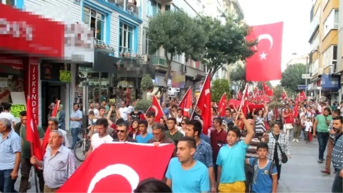 Konya\'da Terörü Protesto Yürüyüşü Düzenlendi