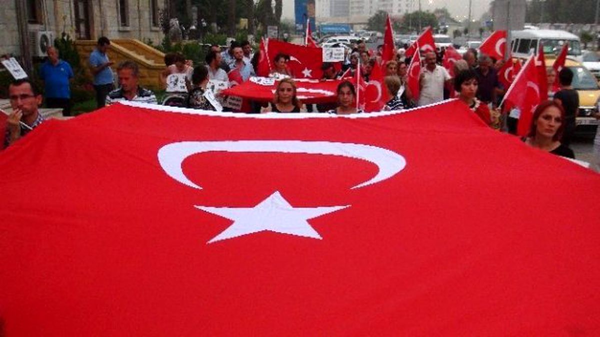 Mersin\'de Terör Saldırıları Protesto Edildi