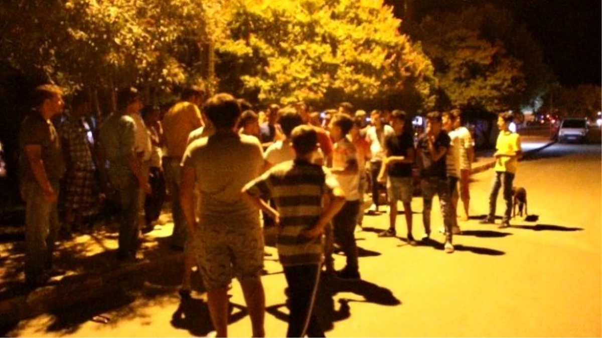 Mut\'ta Teröre Lanet Protestosu Yaptı