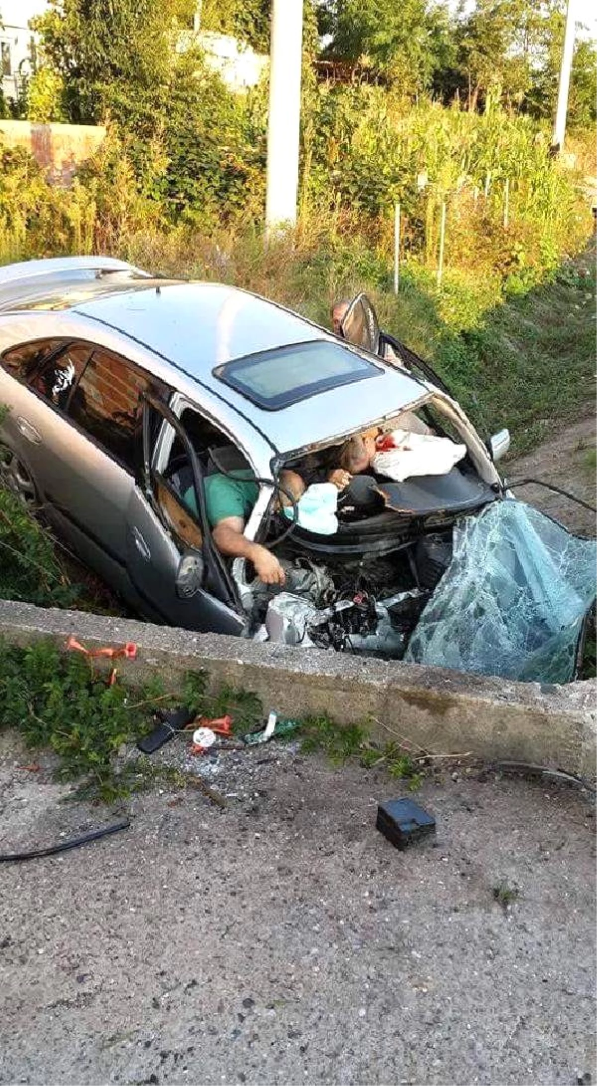 Ordu\'da Otomobil Yağmur Suyu Kanalına Düştü: 4 Öldü