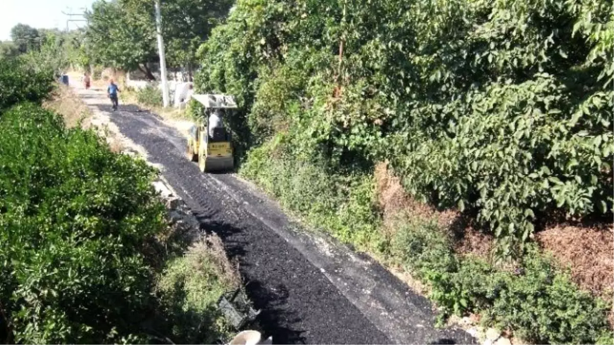 Özdere\'de Bozuk Yollar Yenilendi