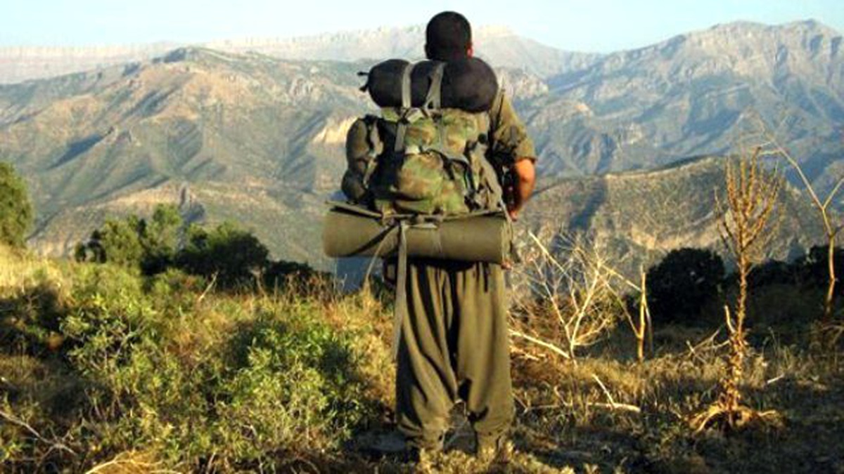 PKK Türkiye\'den İran\'a Giden İnternet Hattını Kesti
