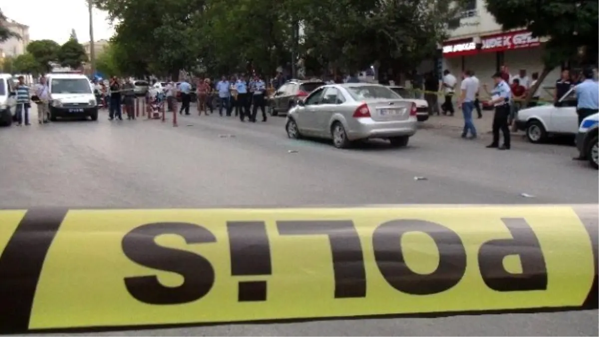 Polisken Kaçan Zanlı Ayaklarından Vurularak Yakalandı