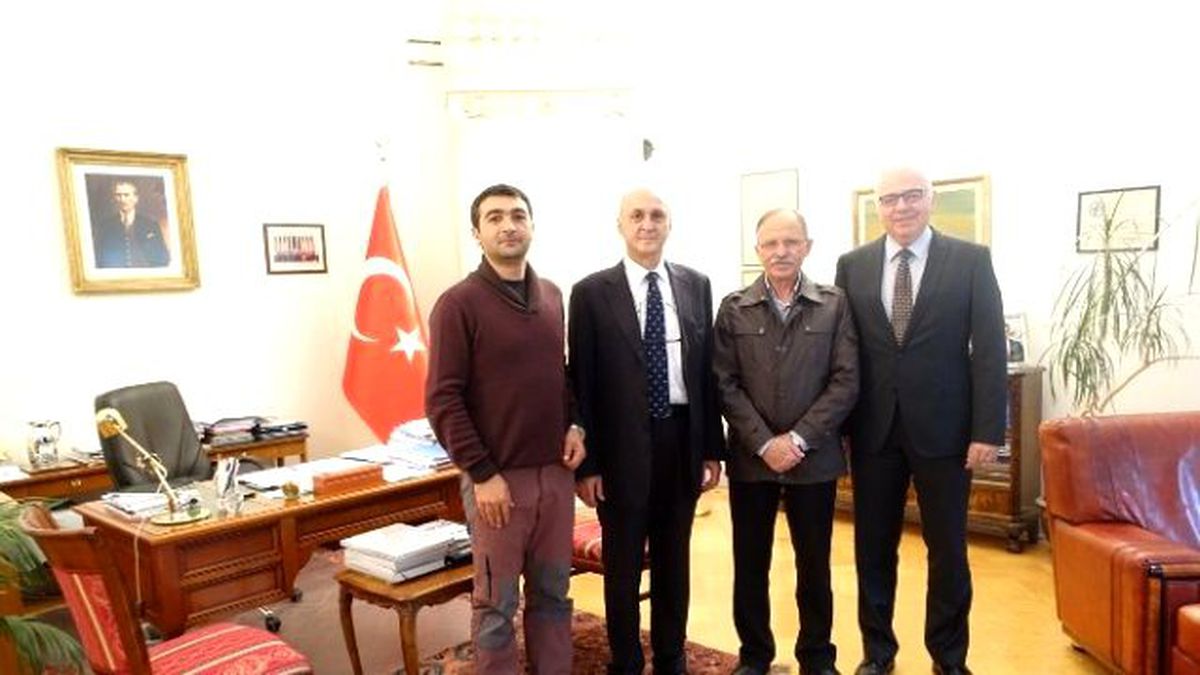 Açıkdil, Helsinki\'de Kula Jeoparkı\'nı Anlattı