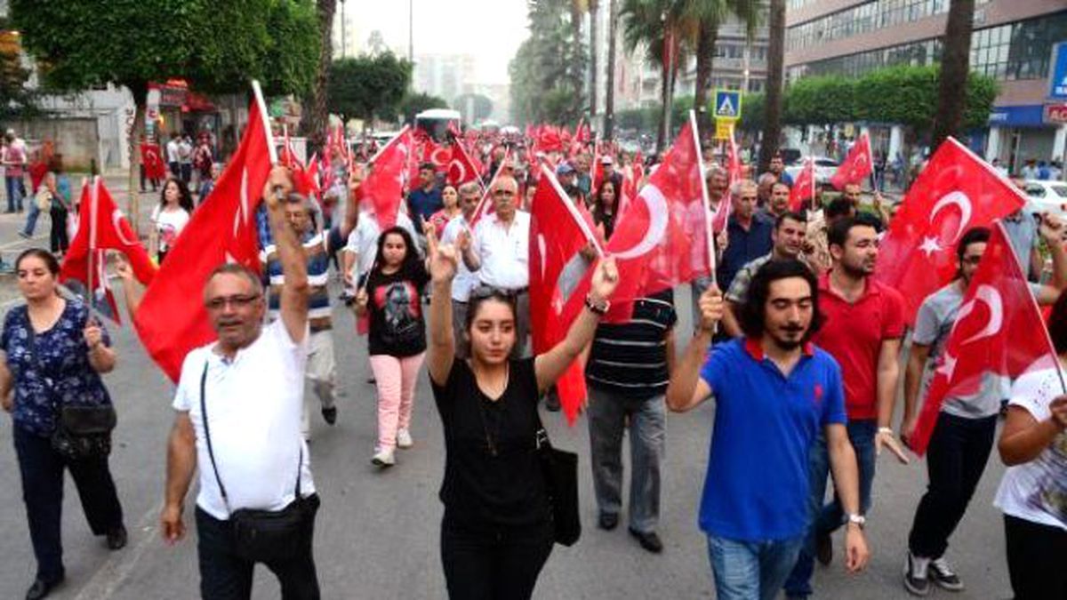 Adana\'da 3 Bin Kişilik Terör Protestosu