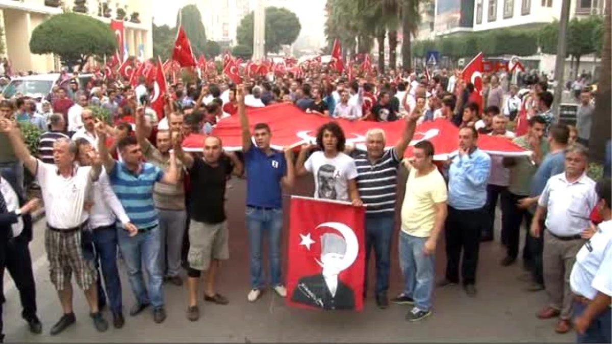 Adana\'da 3 Bin Kişilik Terör Protestosu