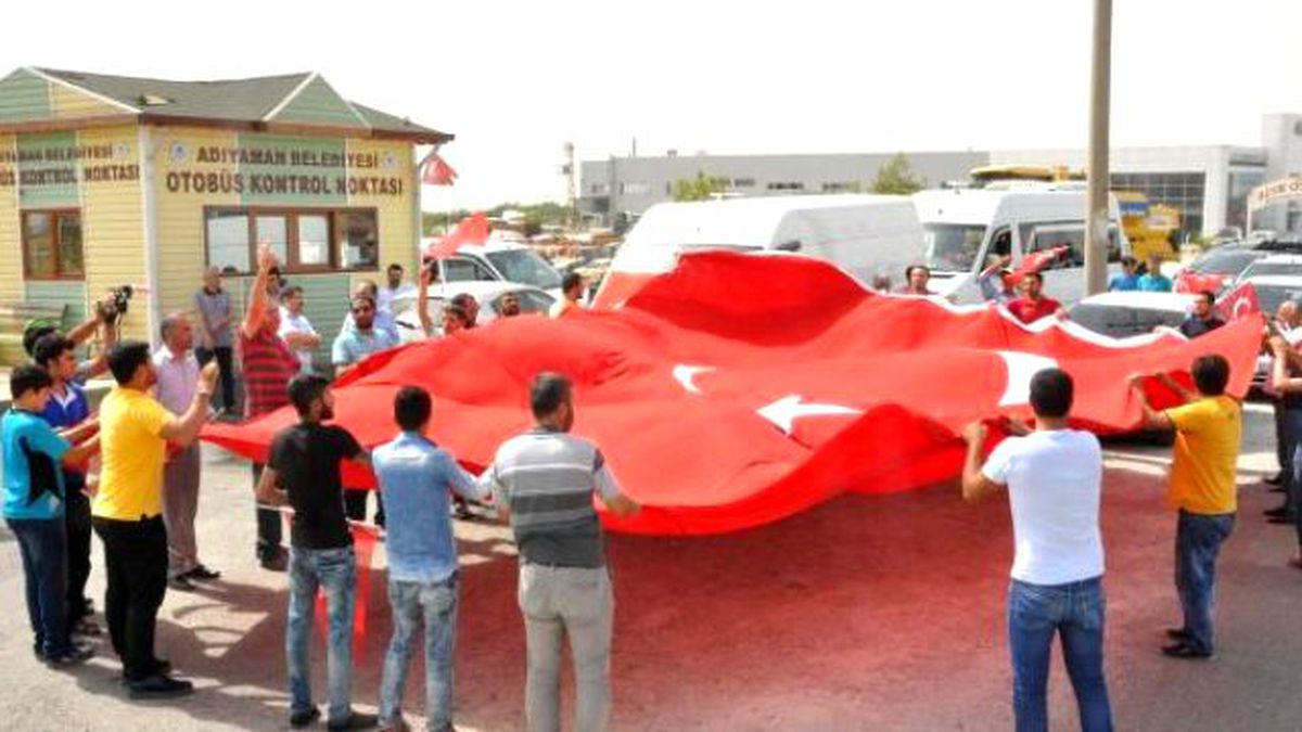 Adıyaman\'da Teröre Tepki Konvoyu
