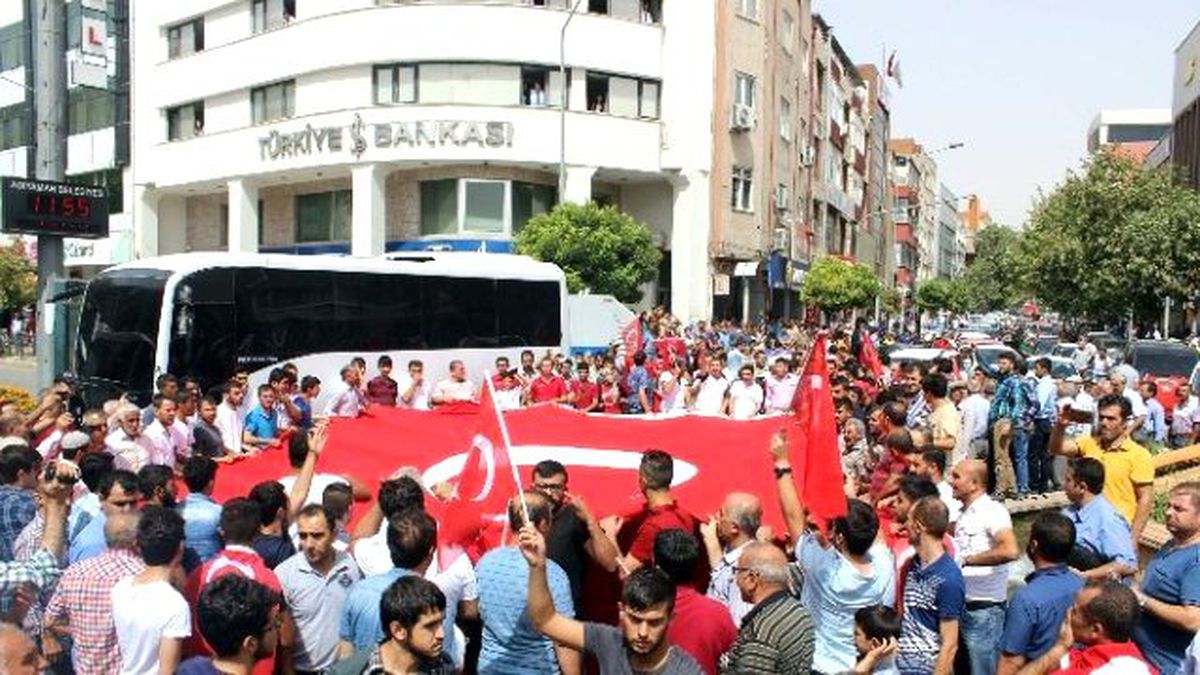 Adıyaman'da Yer Gök Türk Bayrağı Oldu